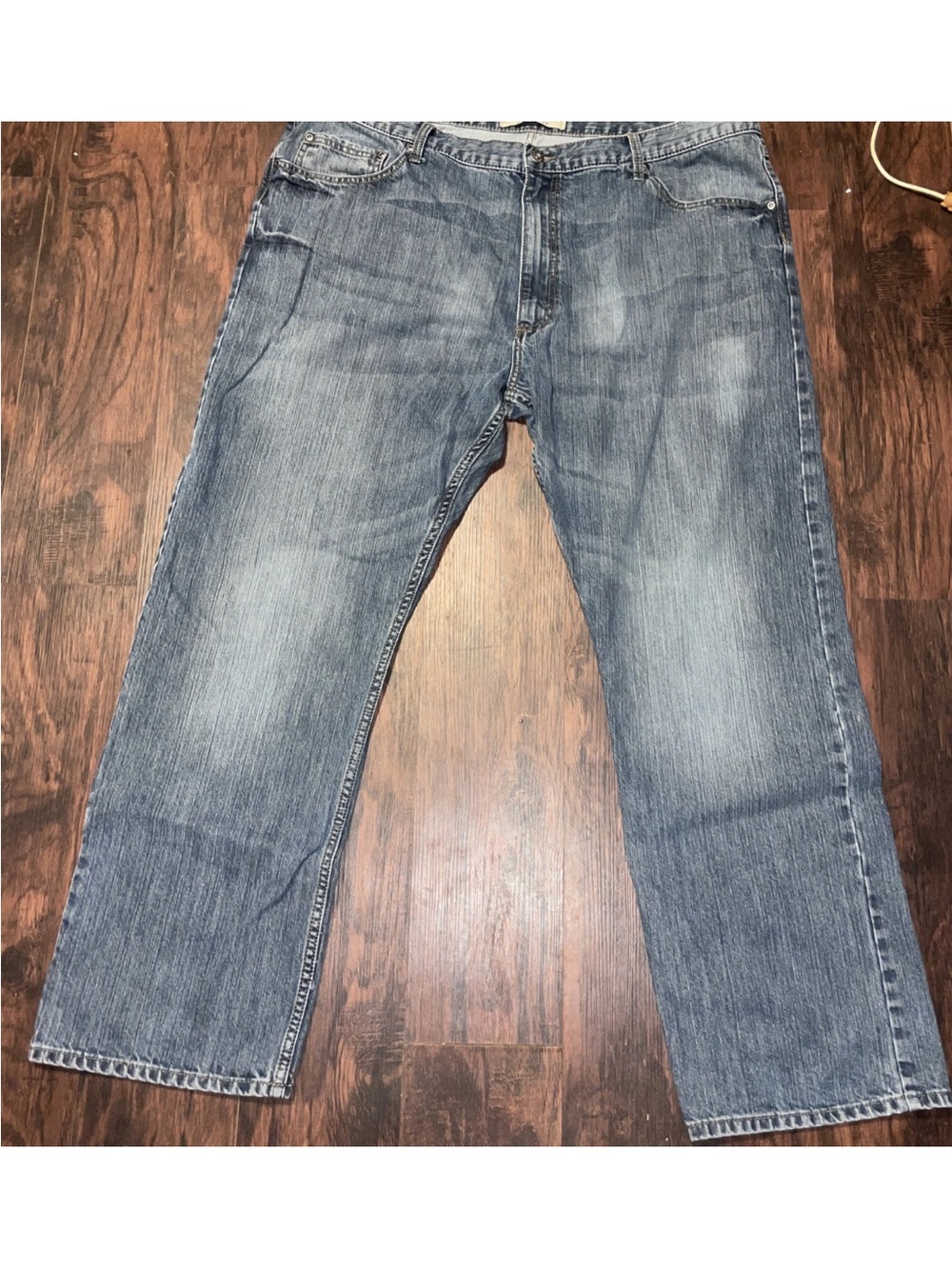 Wrangler Men's Faded Blue Bootcut Jeans